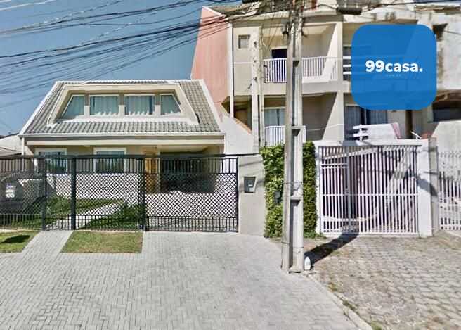 Espetacular Casa à Venda em Curitiba  4 Dormitórios, 2 Suítes,...