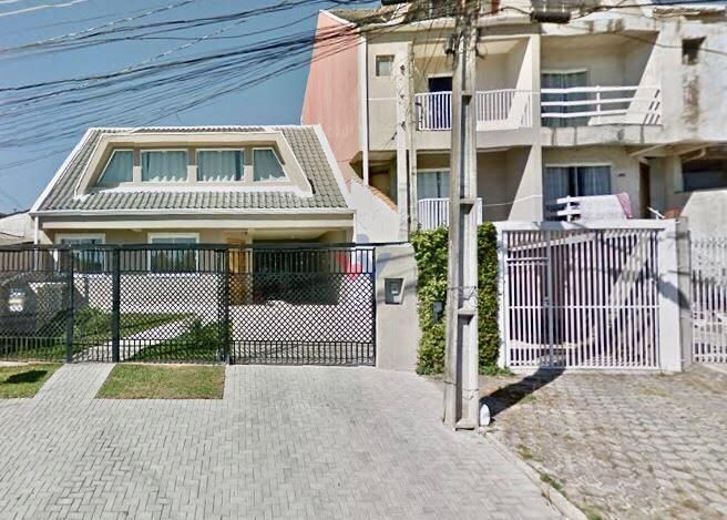 Espetacular Casa à Venda em Curitiba  4 Dormitórios, 2 Suítes,...