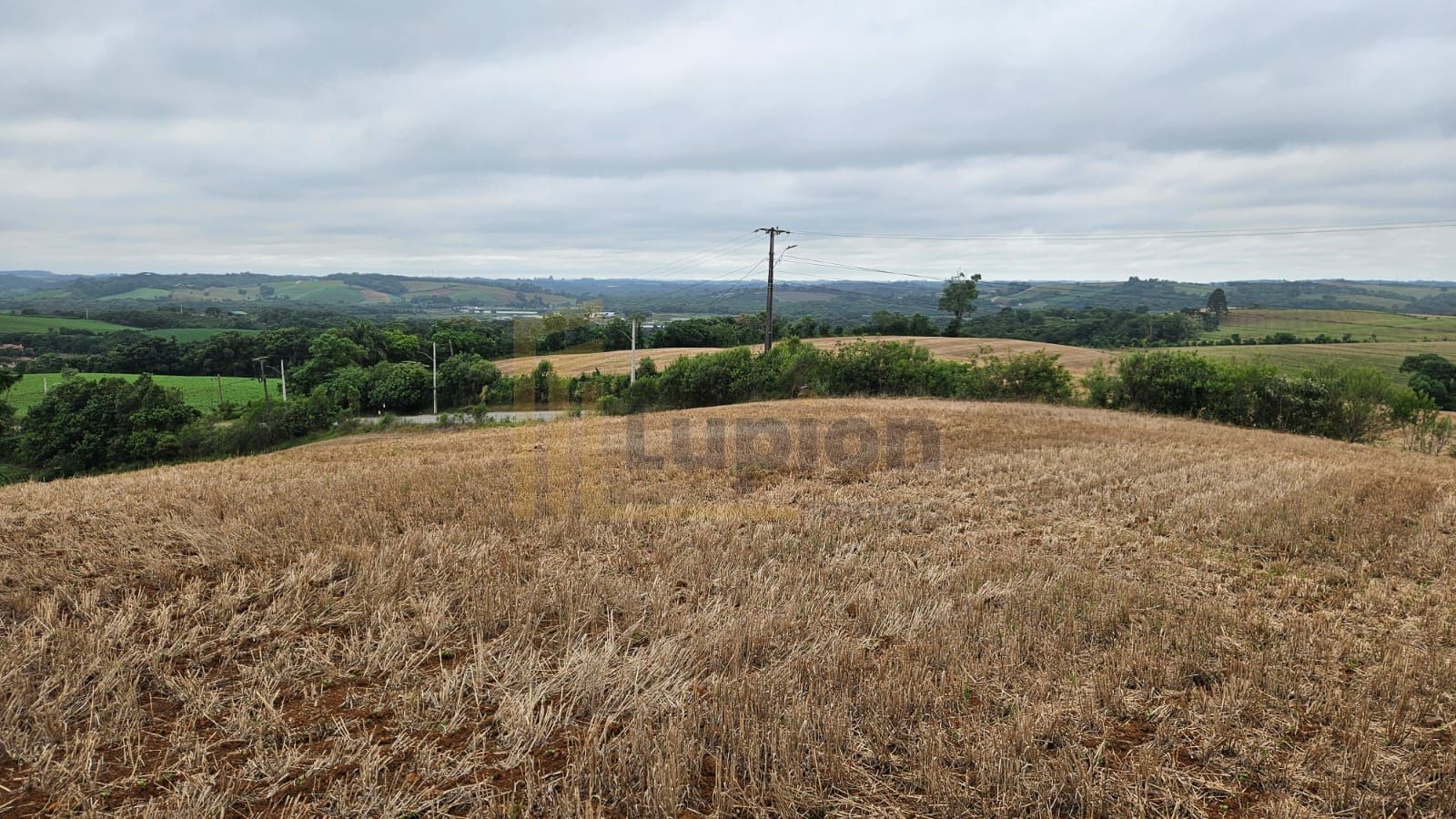 Oportunidade em Araucária  Terreno urbano de 84.700 m  para lo...