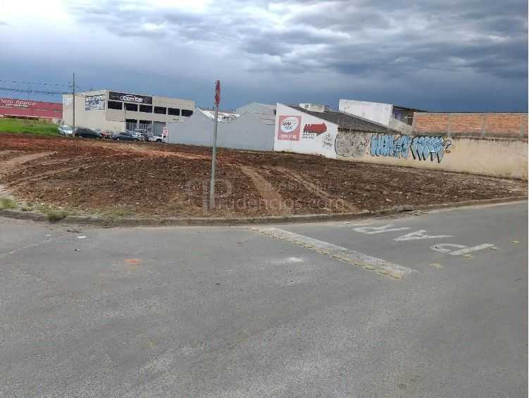 Terrenos Comerciais de Esquina no JD Guaraituba  Colombo, 606,...