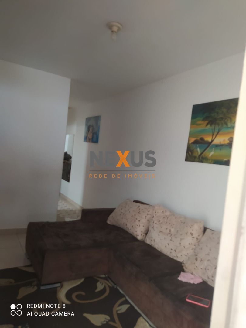 Casa à Venda no Gralha Azul, Fazenda Rio Grande Conforto, Esp...