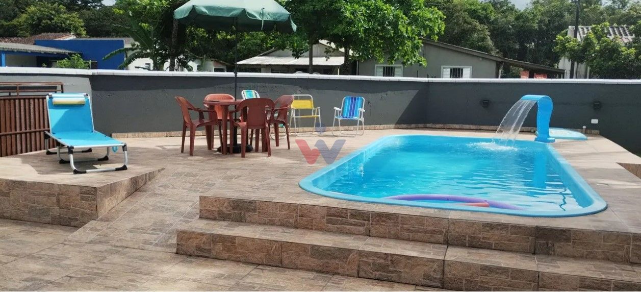 Casa Moderna com Piscina e Churrasqueira  Aceita Permuta em Cu...
