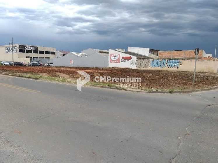 Terrenos Comerciais de Esquina no JD Guaraituba  Colombo, 606,...