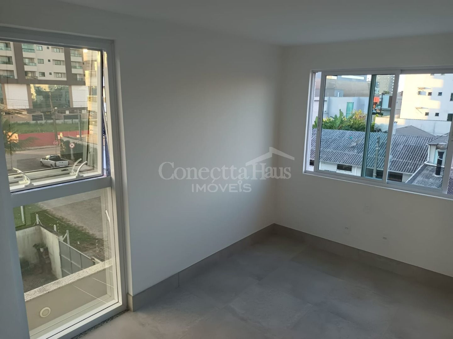 Apartamento com Suíte e Espaço Gourmet no Residencial Zeus  Po...