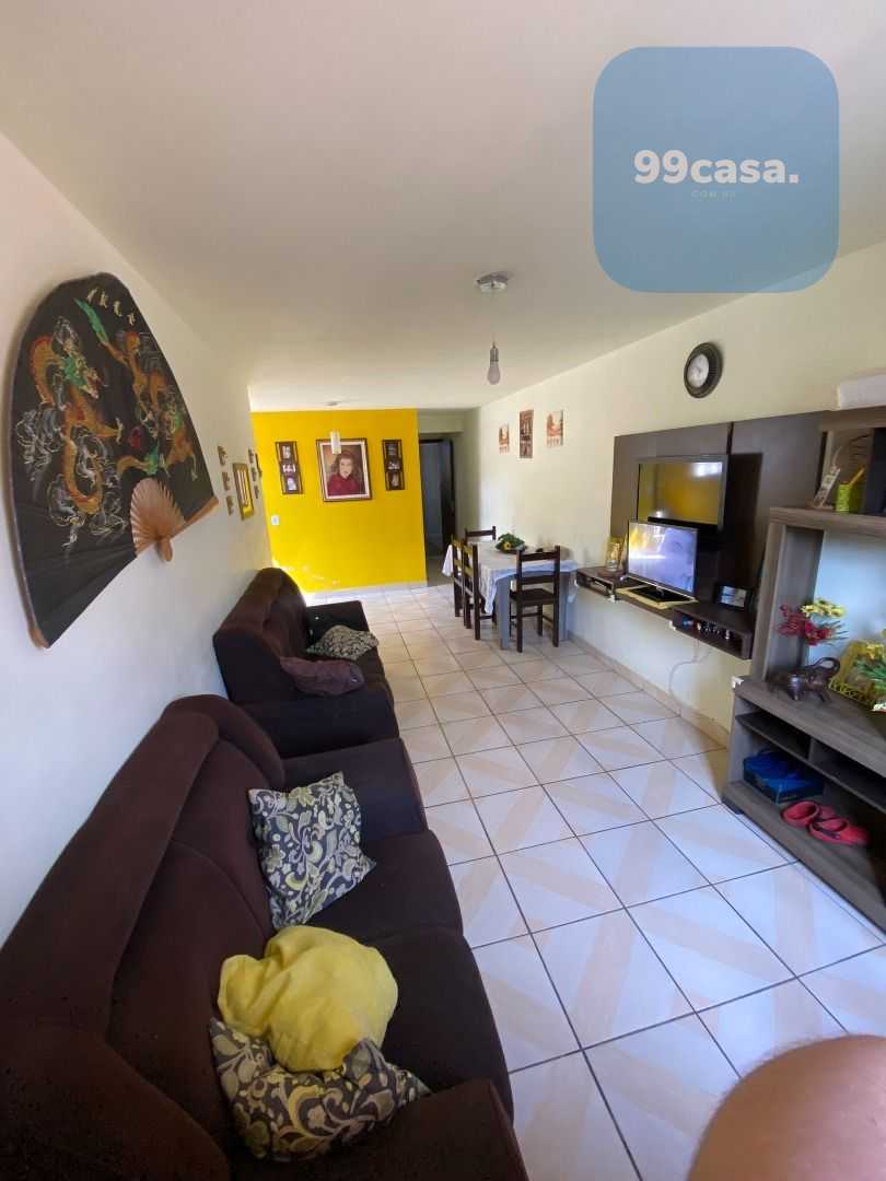 Terreno com 2 Sobrados   Casa nos Fundos no Atuba, Espaço e Lo...