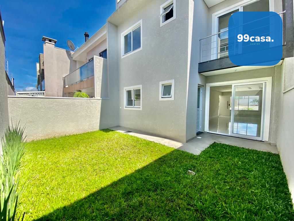 Sobrado Triplex Novo com Terraço e Churrasqueira em Condomínio...