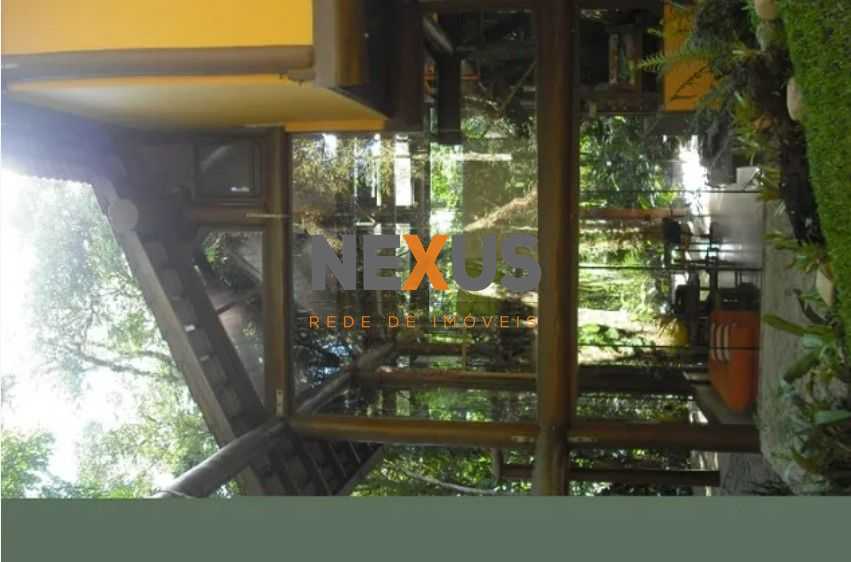 Casa de Alto Padrão em Condomínio Fechado  Quatro Barras PR