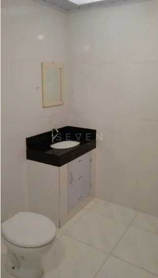 Sobrado 600 m  com Moradia e 5 Salas Comerciais  Oportunidade ...