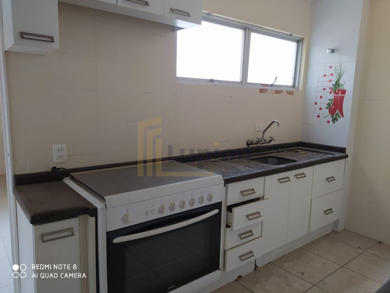 Apartamento Espaçoso no Centro de Curitiba  Andar Alto, 3 Dorm...