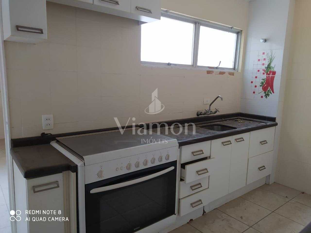Apartamento Espaçoso no Centro de Curitiba  Andar Alto, 3 Dorm...