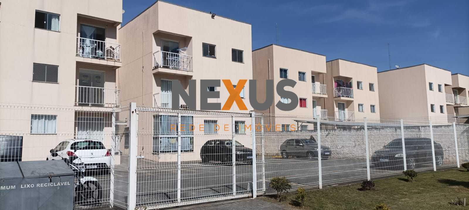 Belo Apartamento de 3 Quartos no Bairro Atuba  Conforto e Prat...
