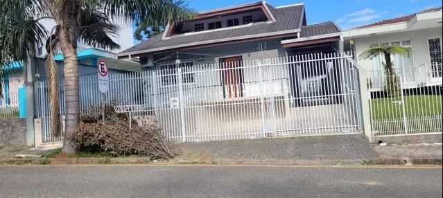 Excelente Casa à Venda a 80m do Parque Jardim Botânico  4 Quar...