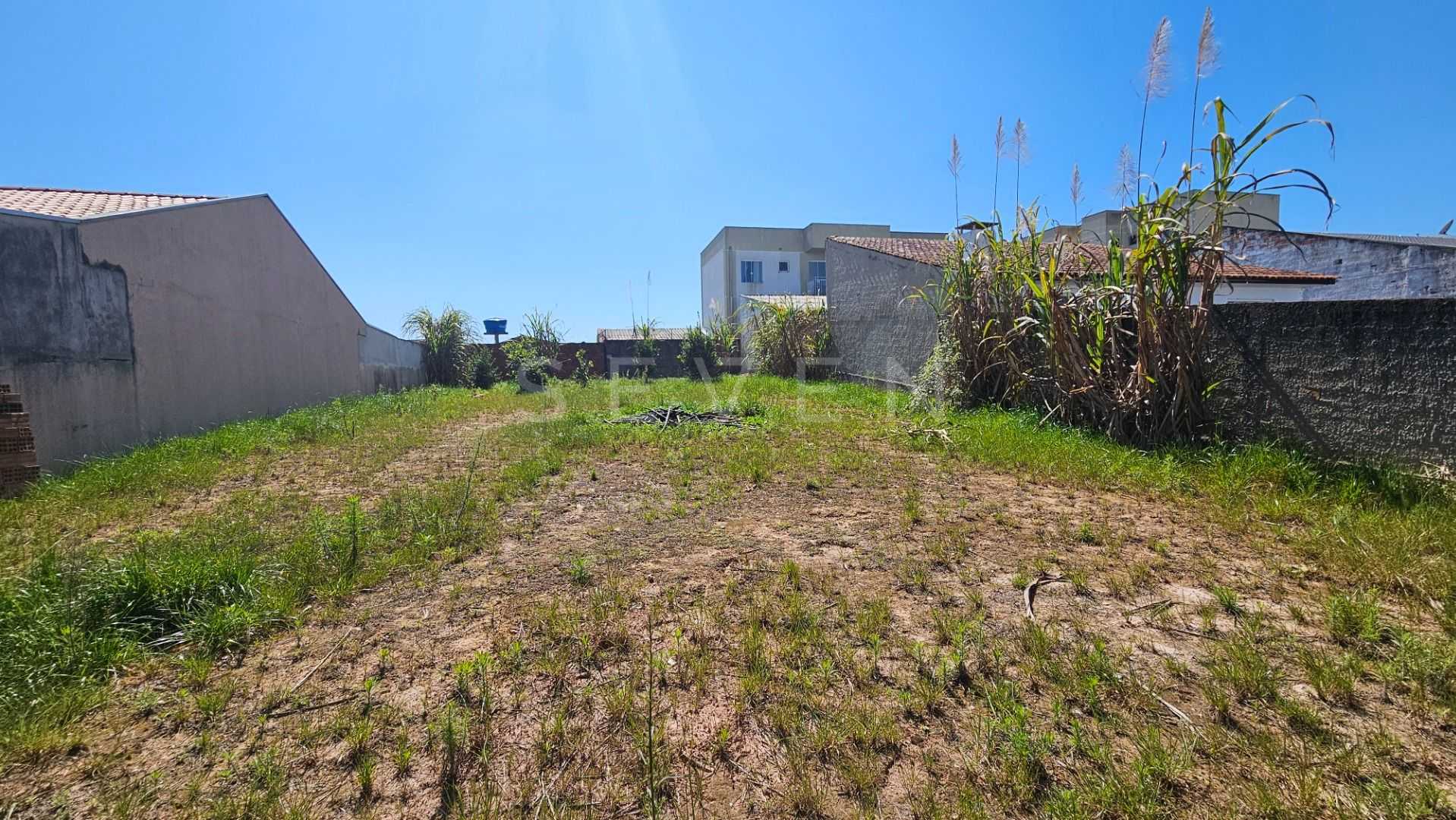 Terreno plano com 390m  em ótima localização  oportunidade imp...