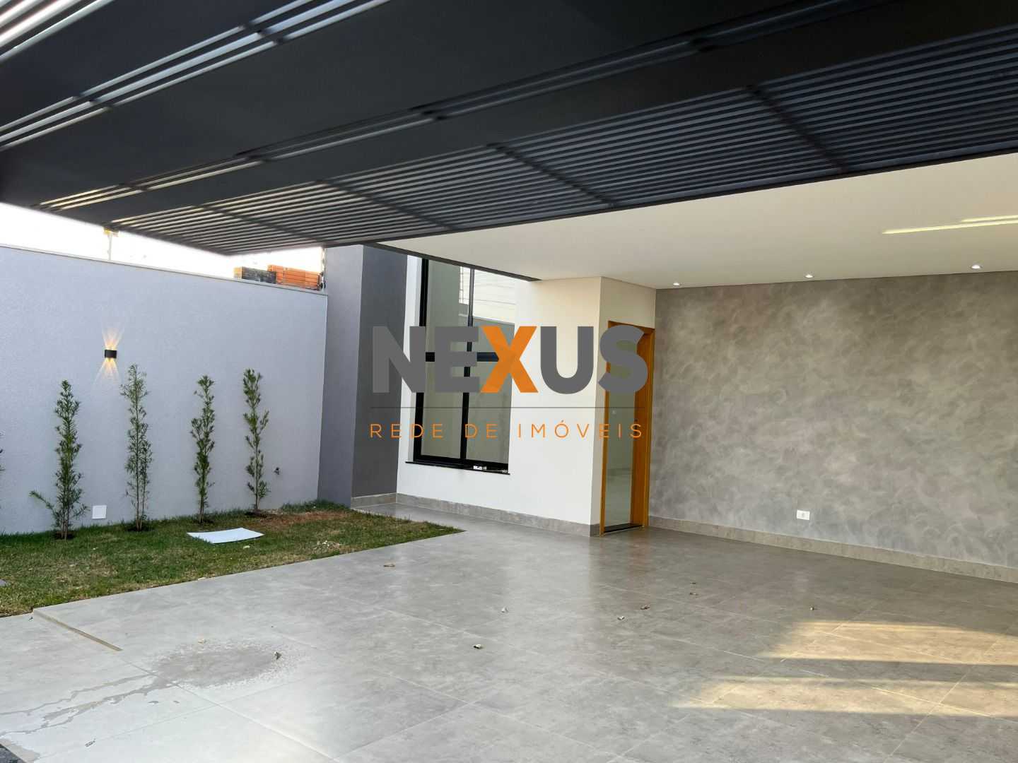 Casa de Alto Padrão no Jardim Oriental em Maringá  3 Dormitóri...