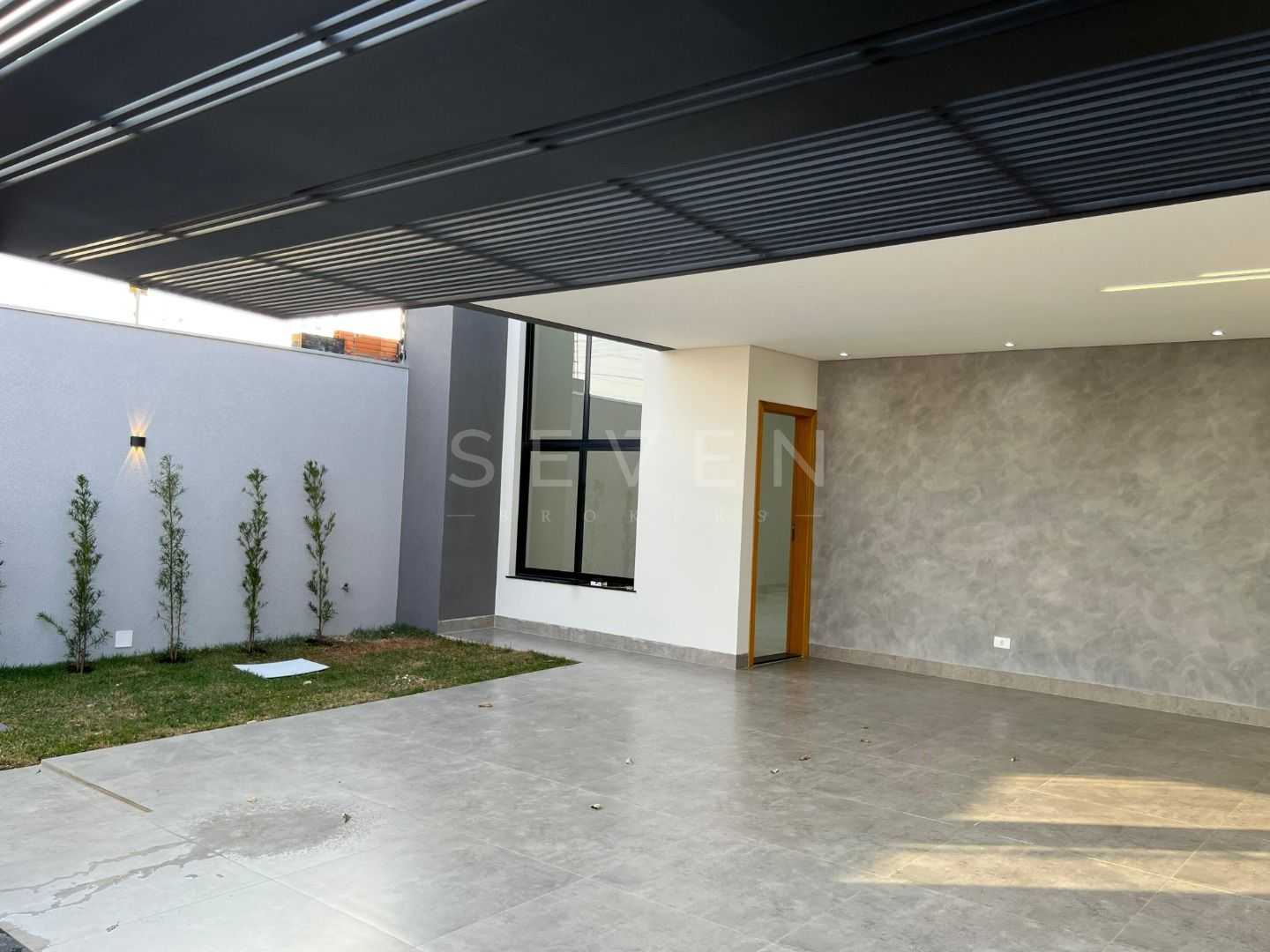 Casa de Alto Padrão no Jardim Oriental em Maringá  3 Dormitóri...