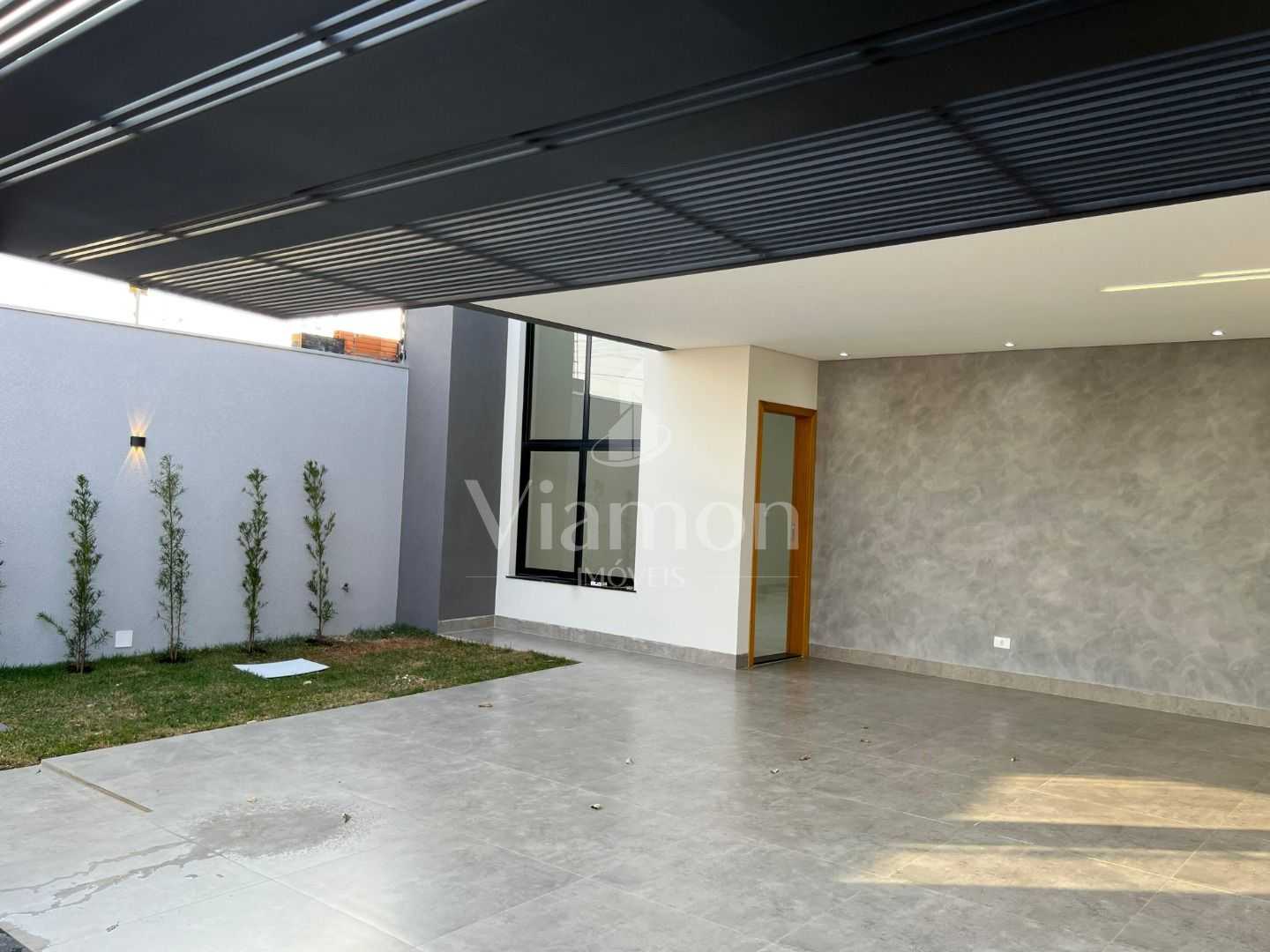 Casa de Alto Padrão no Jardim Oriental em Maringá  3 Dormitóri...