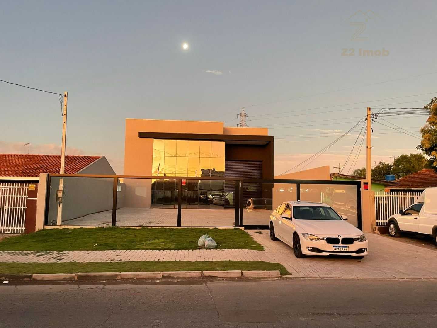 Galpão à Venda no Boqueirão  670m  com Mezanino, Escritórios e...