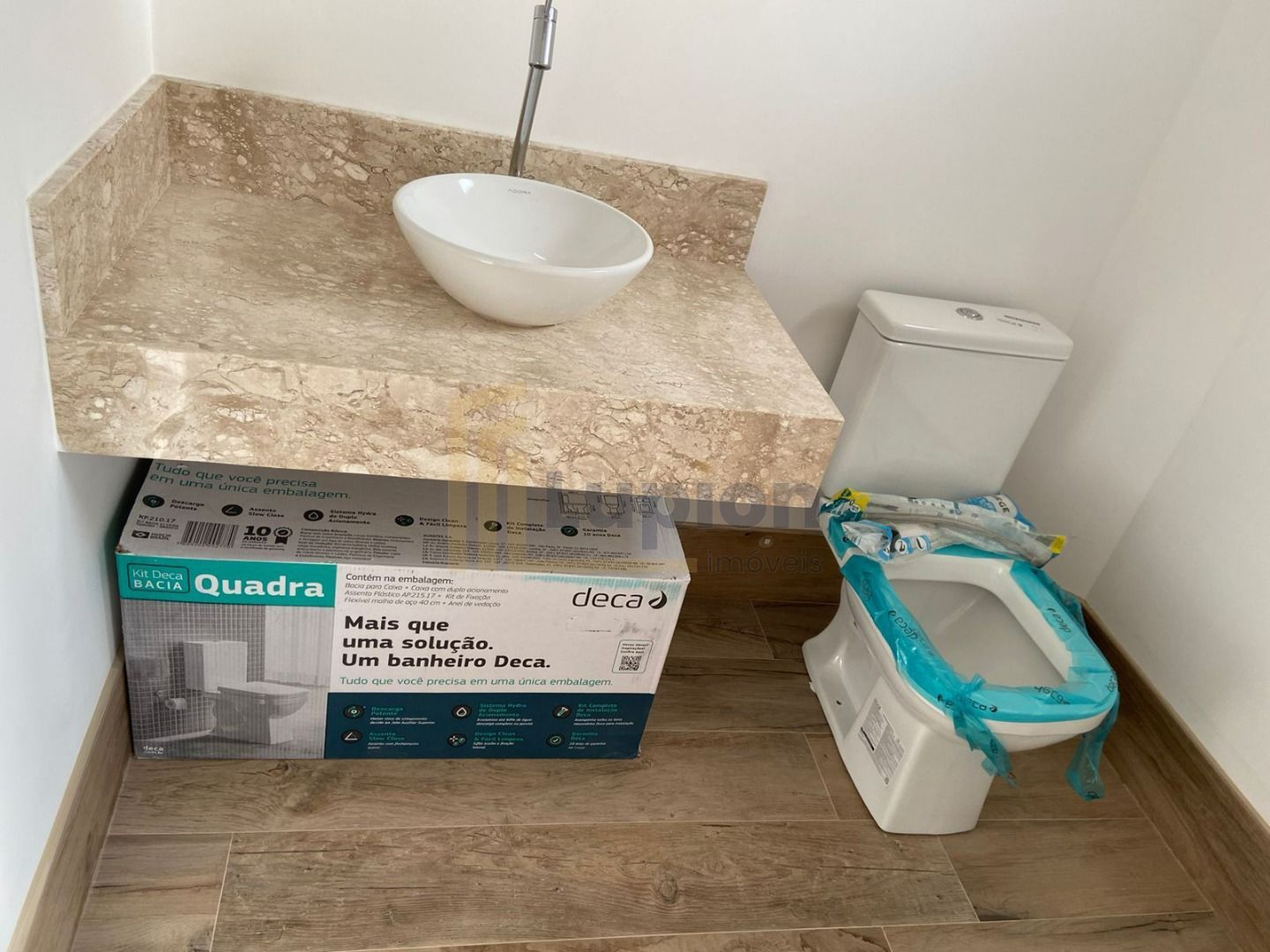 Sobrado Alto Padrão 270m  no Abranches  5 Quartos, Suíte, Gara...