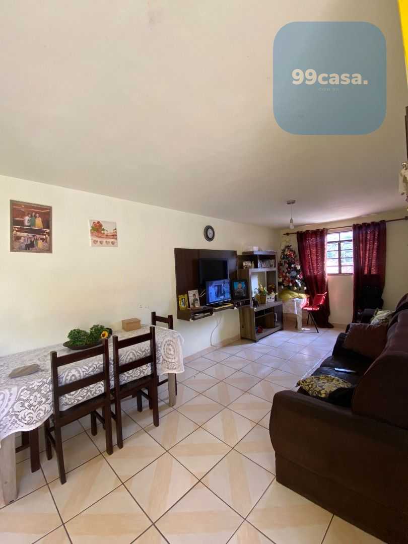 Terreno com 2 Sobrados   Casa nos Fundos no Atuba, Espaço e Lo...