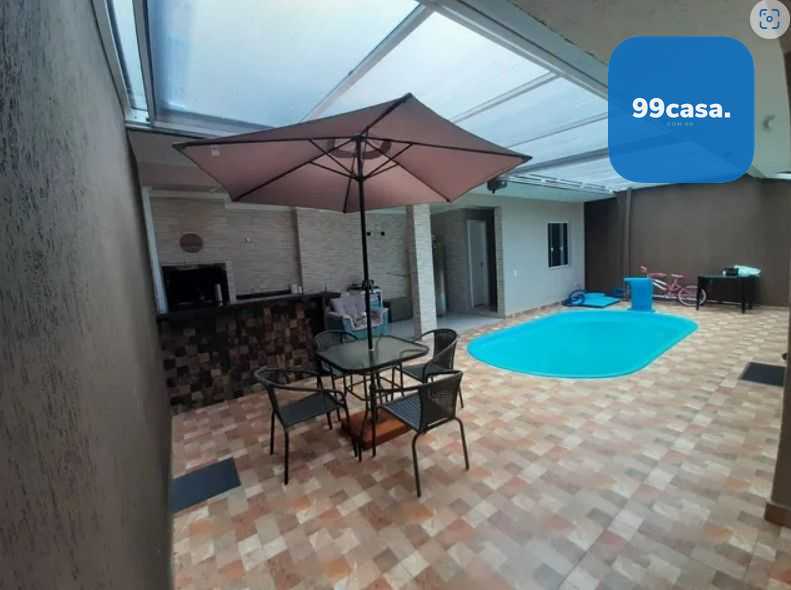 Casa Espetacular com Piscina à Venda no Pinheirinho  Conforto ...