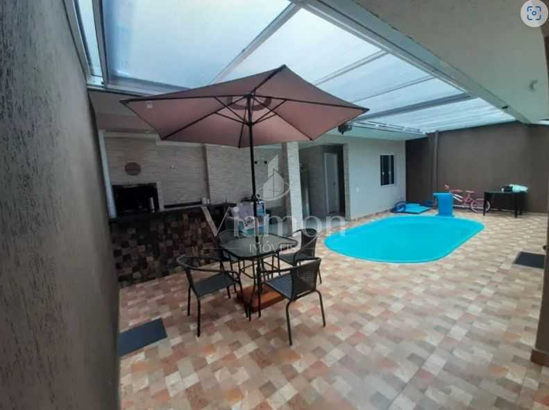 Casa Espetacular com Piscina à Venda no Pinheirinho  Conforto ...