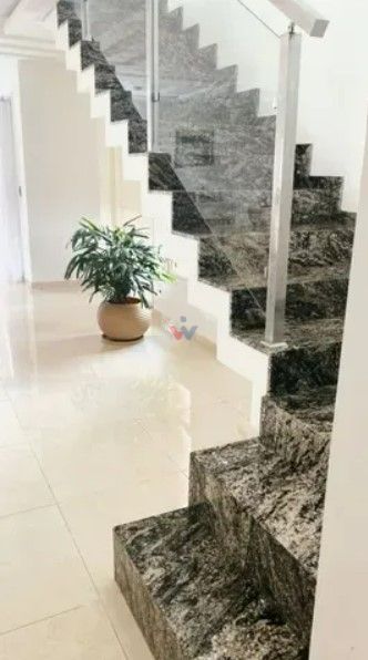 Casa Espetacular com 351m  à Venda na Lapa  R  1.300.000