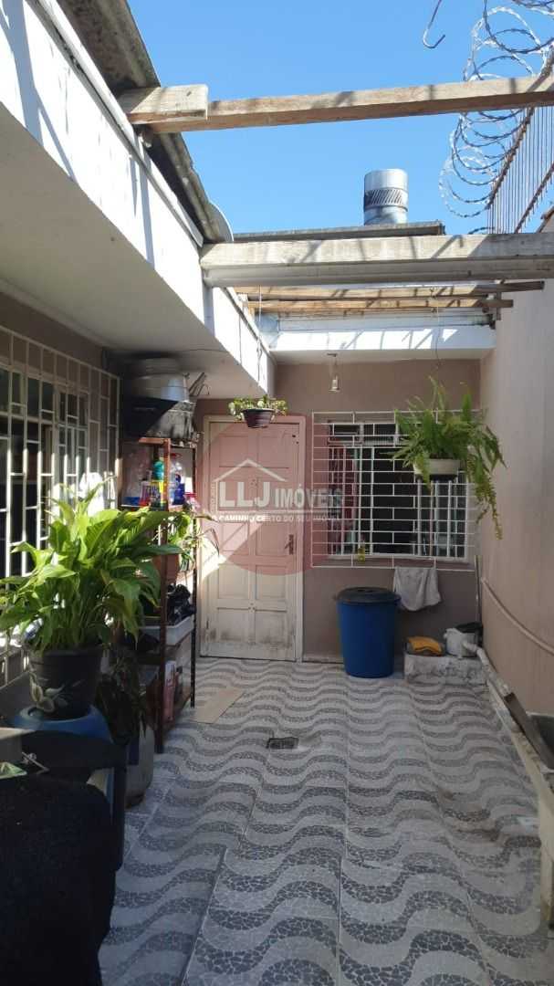 Casa à Venda no Rebouças  3 Quartos, 2 Banheiros e 120 m  em Curitiba