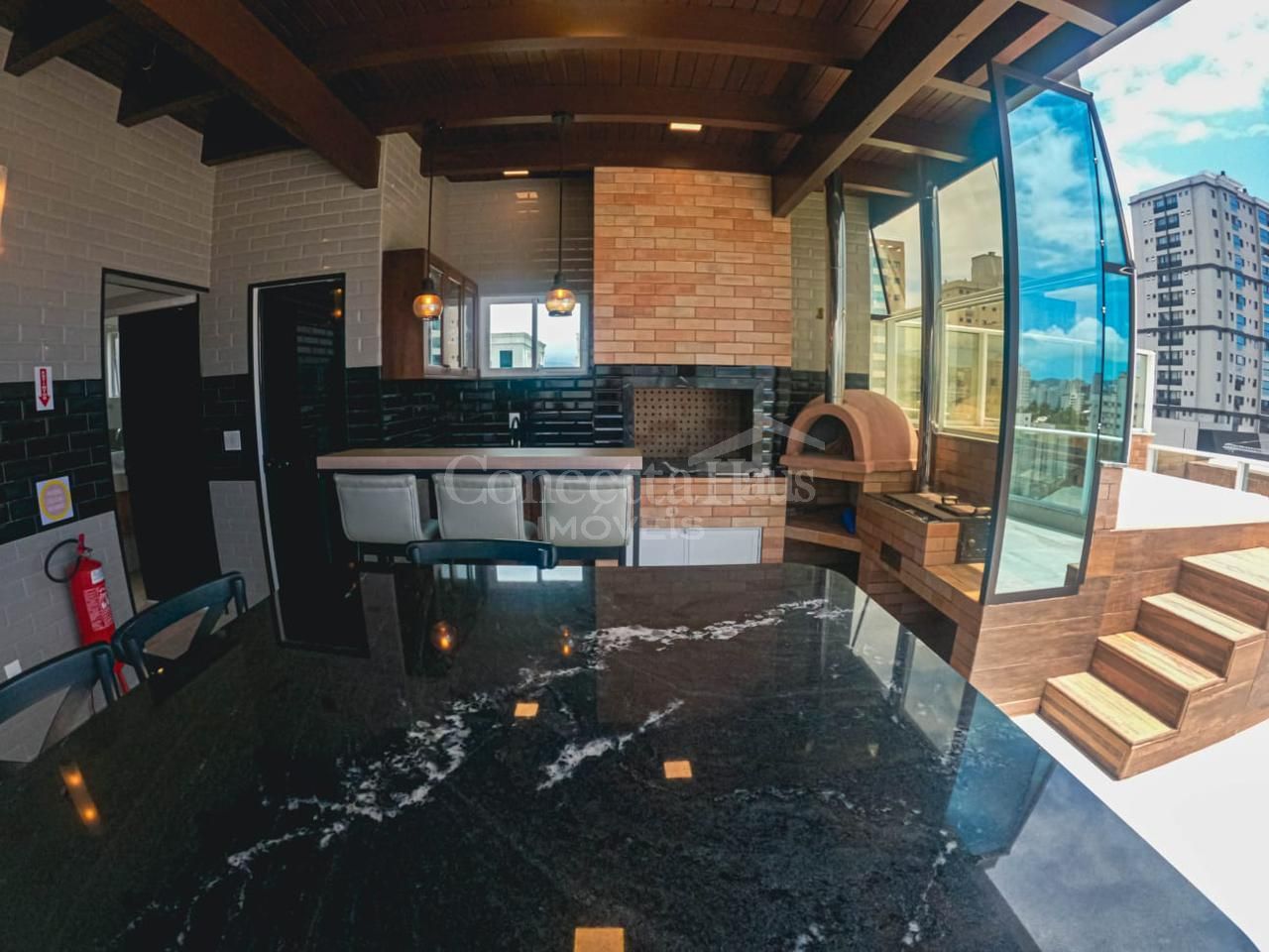 Cobertura Tríplex Mobiliada e Decorada com SPA no Residencial ...