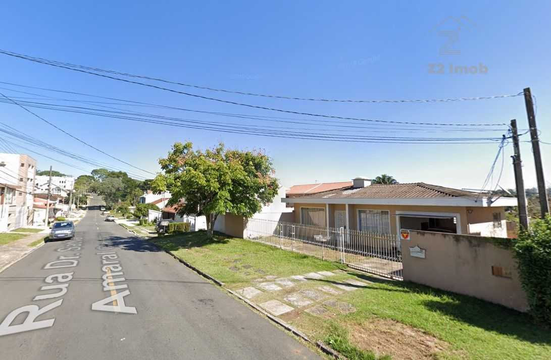 Terreno ZR4 no Tingui com Casa Aver­bada de 250m   Ideal para ...