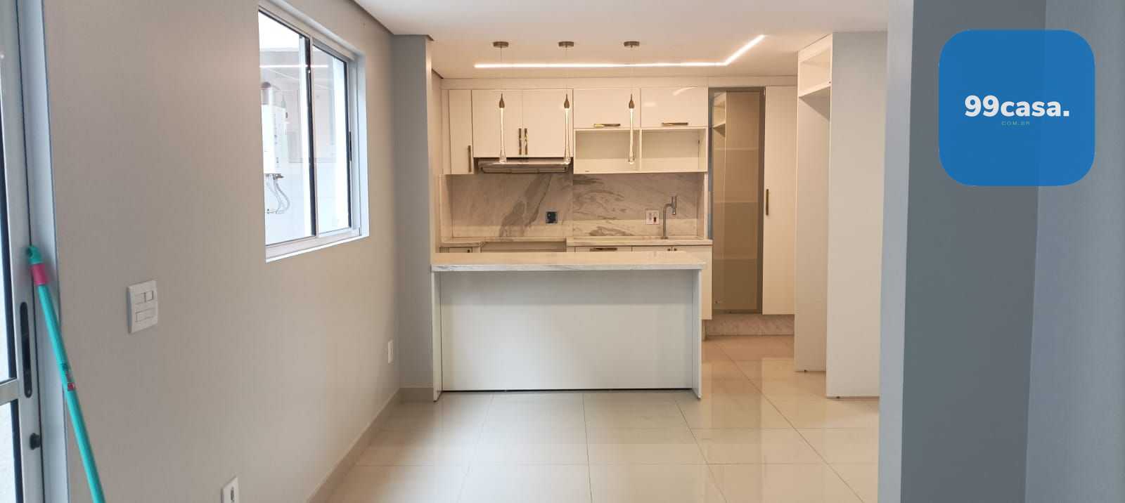 Sobrado 3 Quartos com Suíte e 5 Vagas no Bairro Abranches  Cur...