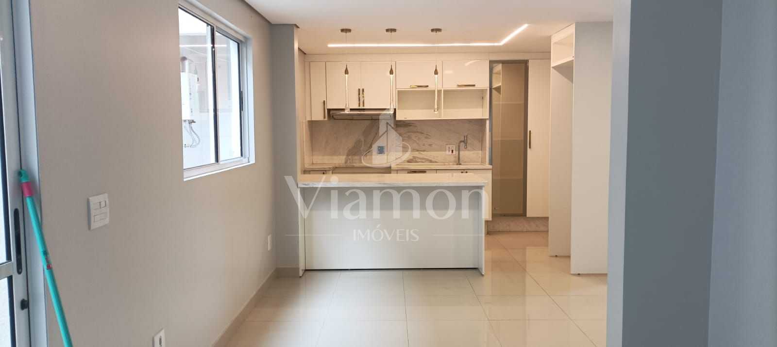 Sobrado 3 Quartos com Suíte e 5 Vagas no Bairro Abranches  Cur...