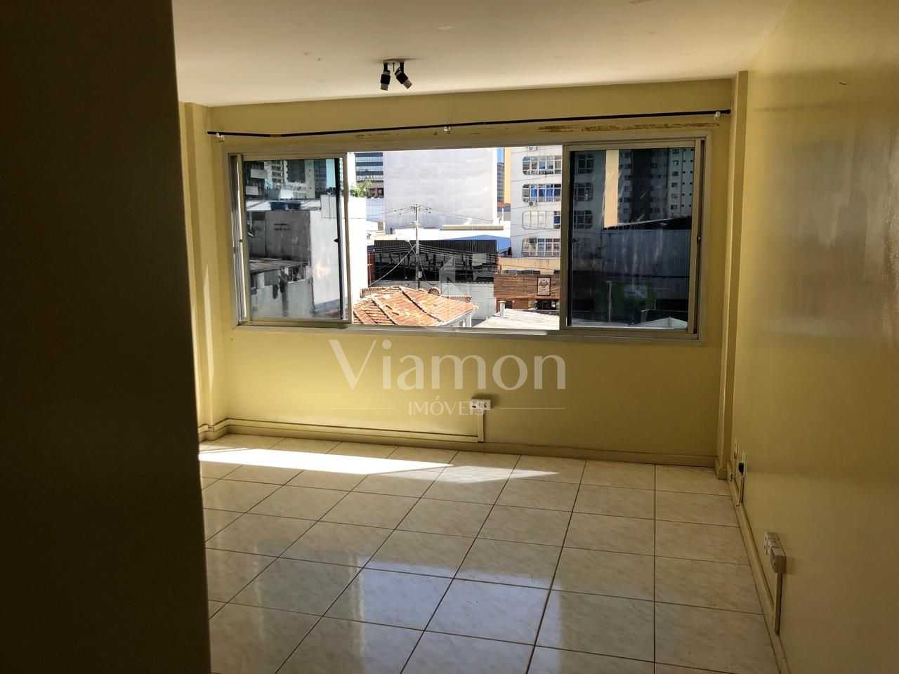 Sala Comercial à Venda no Centro de Curitiba  30 m , Próxima a...