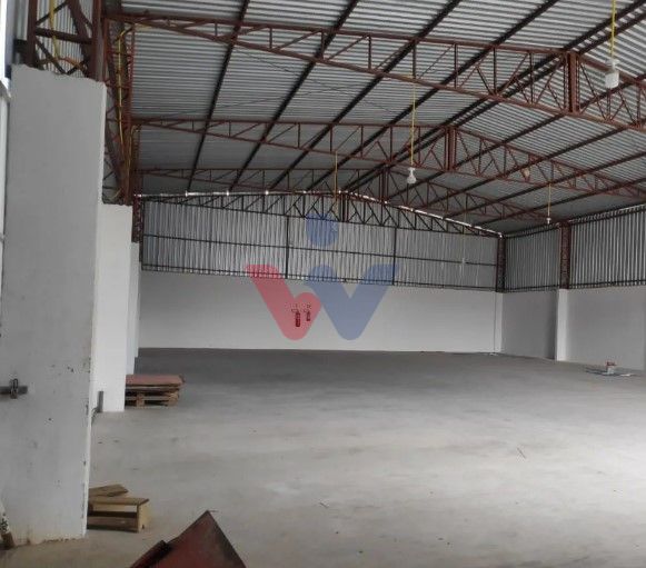 Terreno com Galpões em Colombo  Renda de R  23 mil mês, Invest...