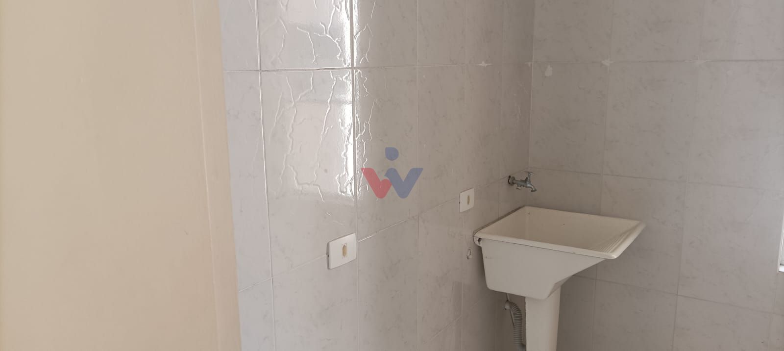 Belo Apartamento de 3 Quartos no Bairro Atuba  Conforto e Prat...