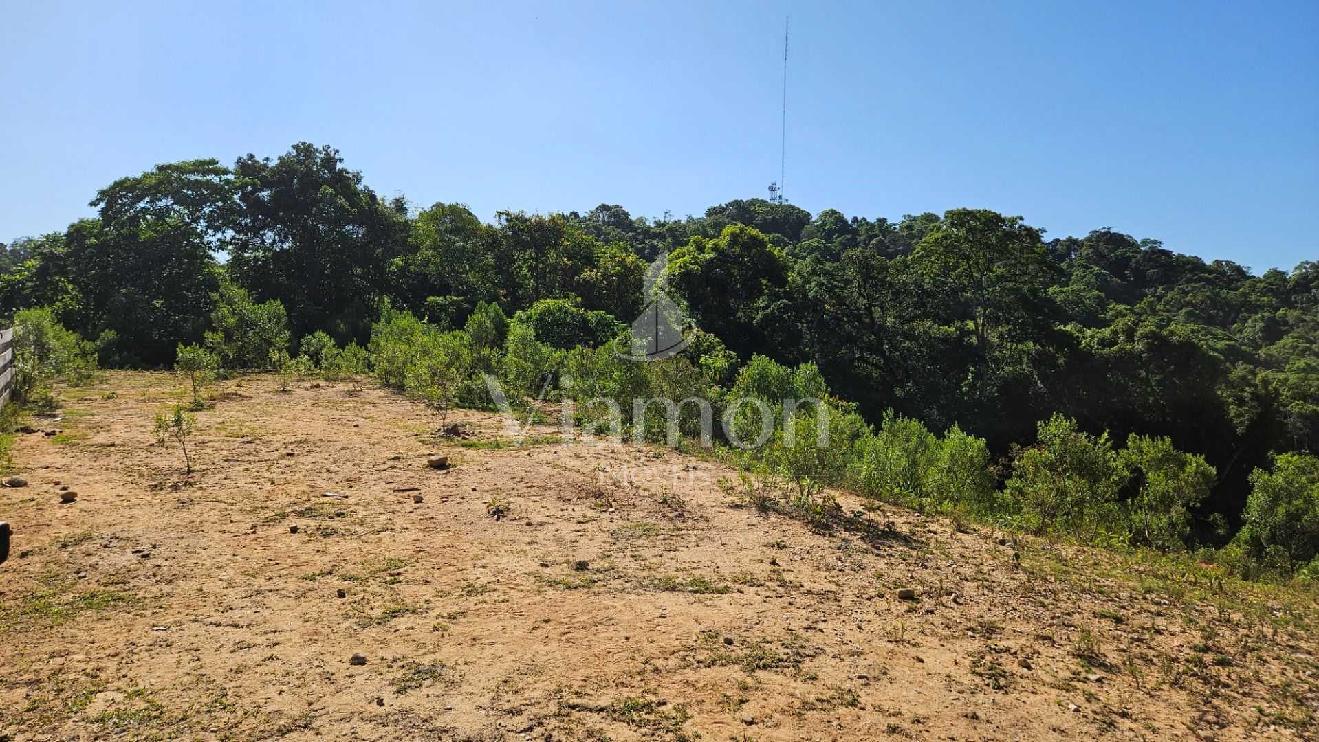 Terreno de 4.361m  com córrego e vista incrível  Refúgio na na...