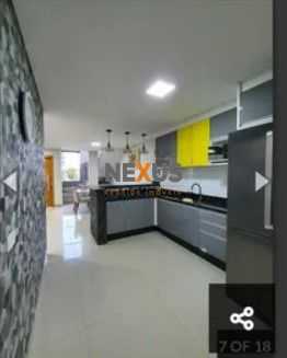 Sobrado Semi Novo 165m  com 3 Quartos, Suíte e Edícula Próx. a...