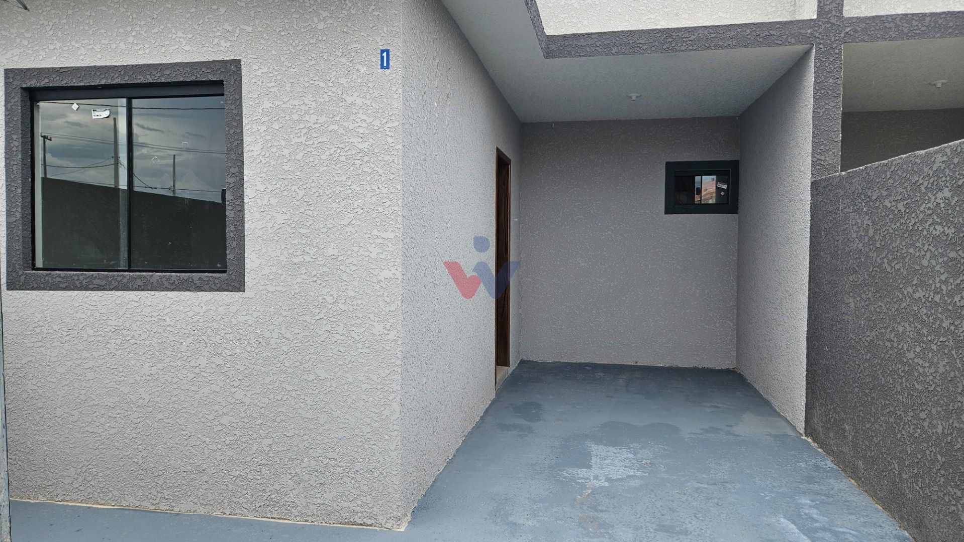 Casa à venda em localização estratégica  2 quartos, garagem e ...