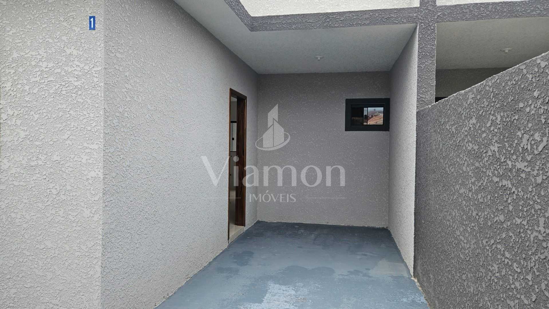 Casa à venda em localização estratégica  2 quartos, garagem e ...