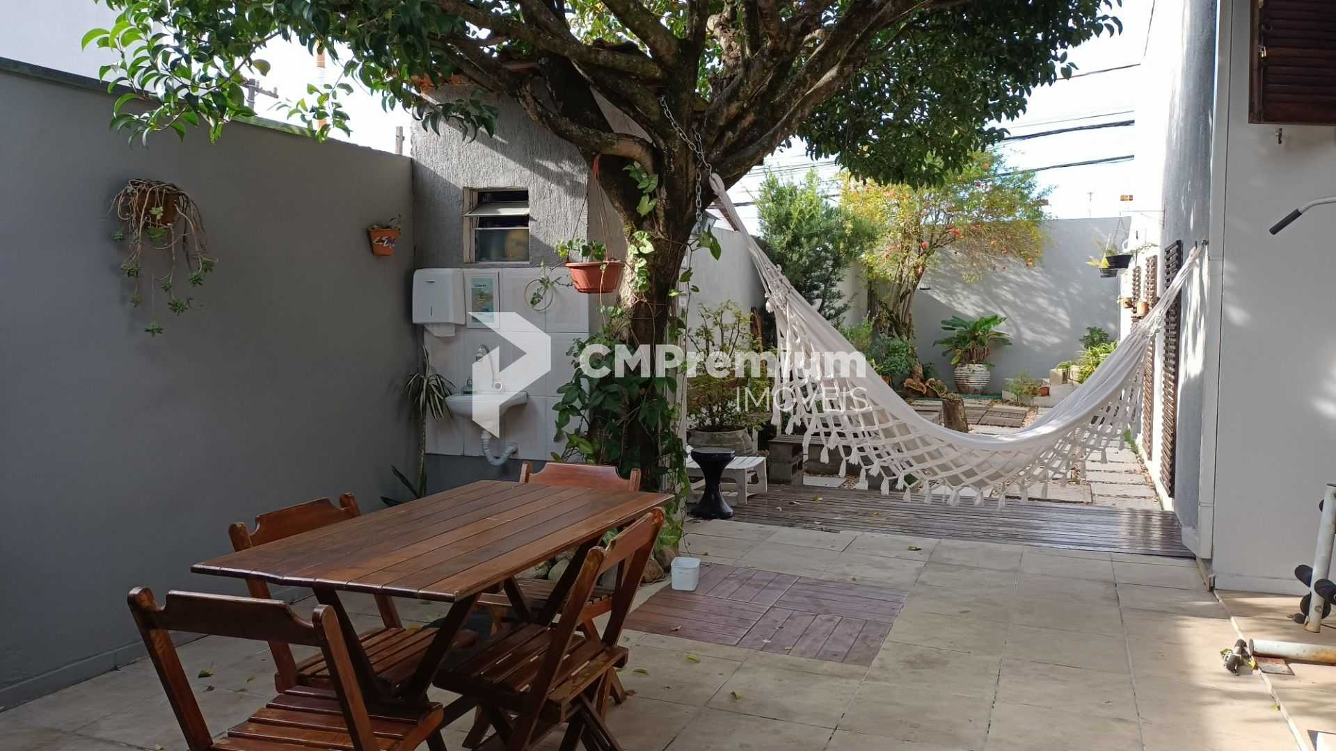 Casa Térrea Aconchegante com 3 Quartos, Suíte e Espaço Gourmet...