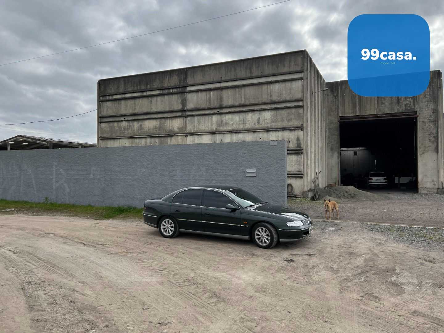 Terreno Industrial com Barracão de 2.400 m  em Condomínio  Loc...