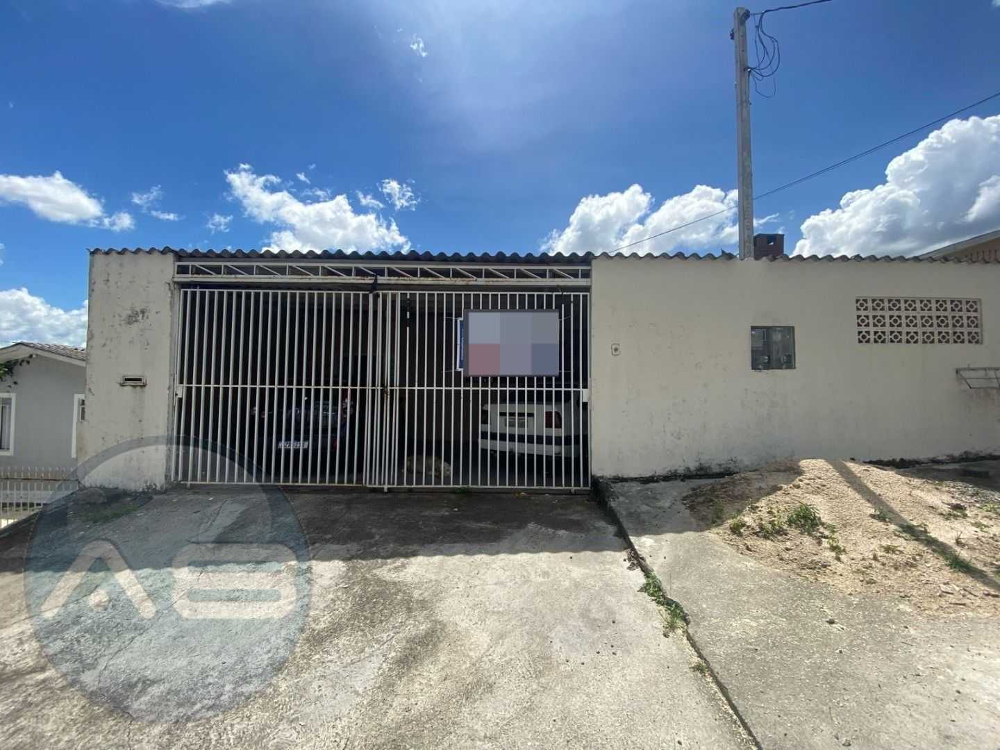 Oportunidade Única no Capão Raso  Terreno com Casa e 4 Quitine...