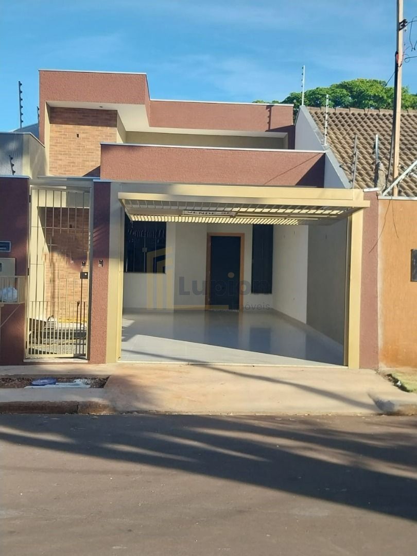Casa de 3 Dormitórios à Venda em Maringá PR  Jardim Liberdade,...