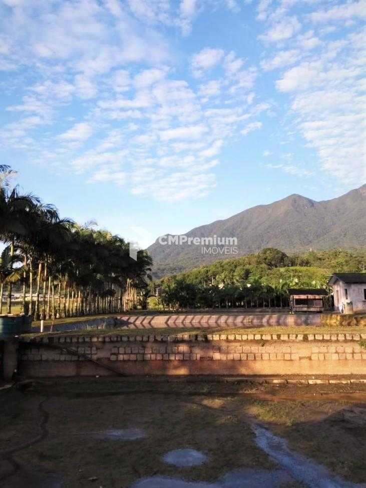 Terreno 9.353 m  em Garuva SC com acesso à BR-101  Ideal para ...
