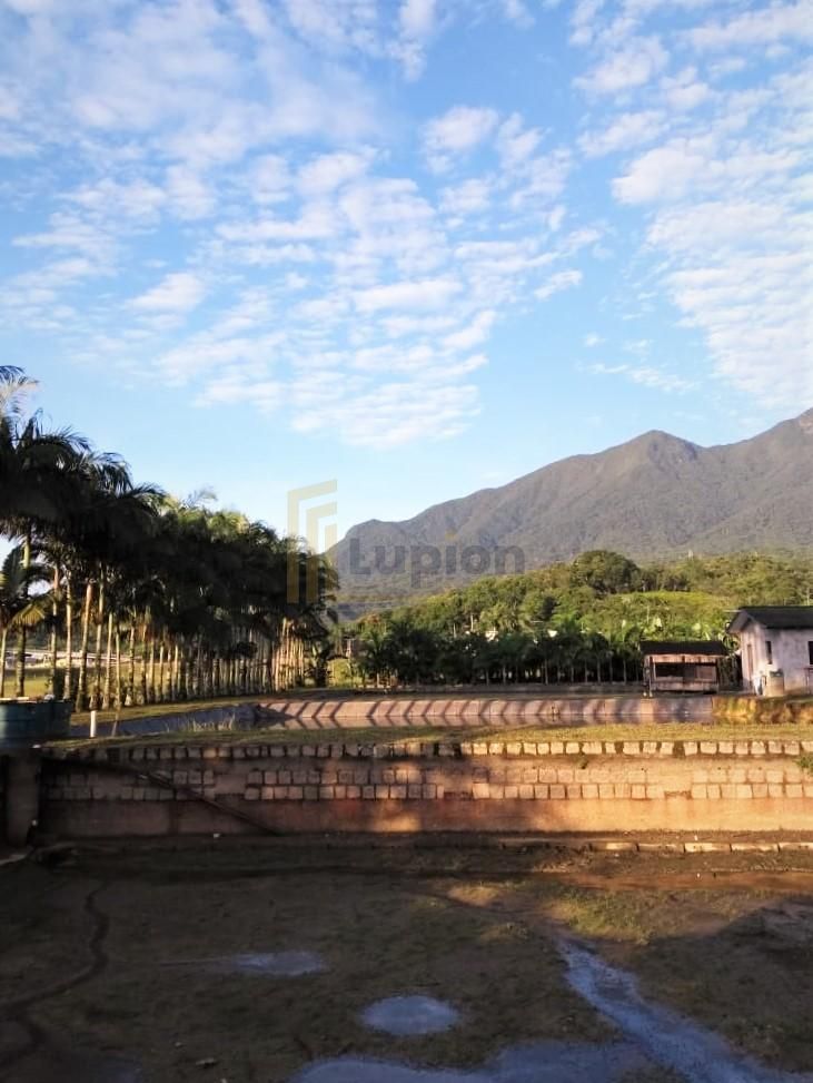 Terreno 9.353 m  em Garuva SC com acesso à BR-101  Ideal para ...