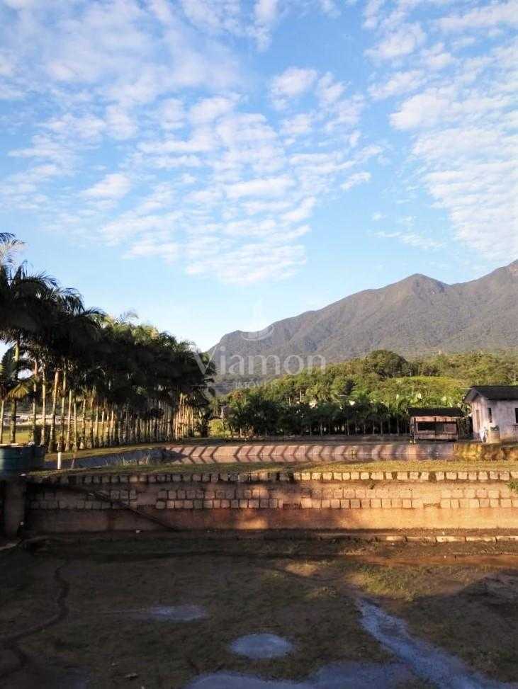 Terreno 9.353 m  em Garuva SC com acesso à BR-101  Ideal para ...