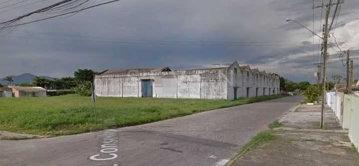 Área Industrial Logística em Paranaguá  7 Barracões, Doca e Pá...
