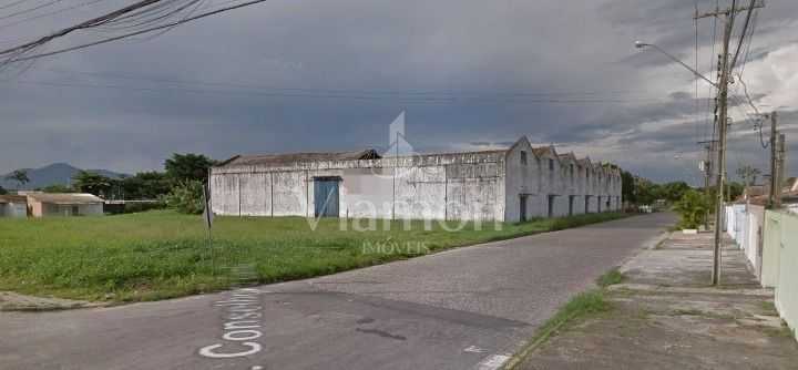 Área Industrial Logística em Paranaguá  7 Barracões, Doca e Pá...