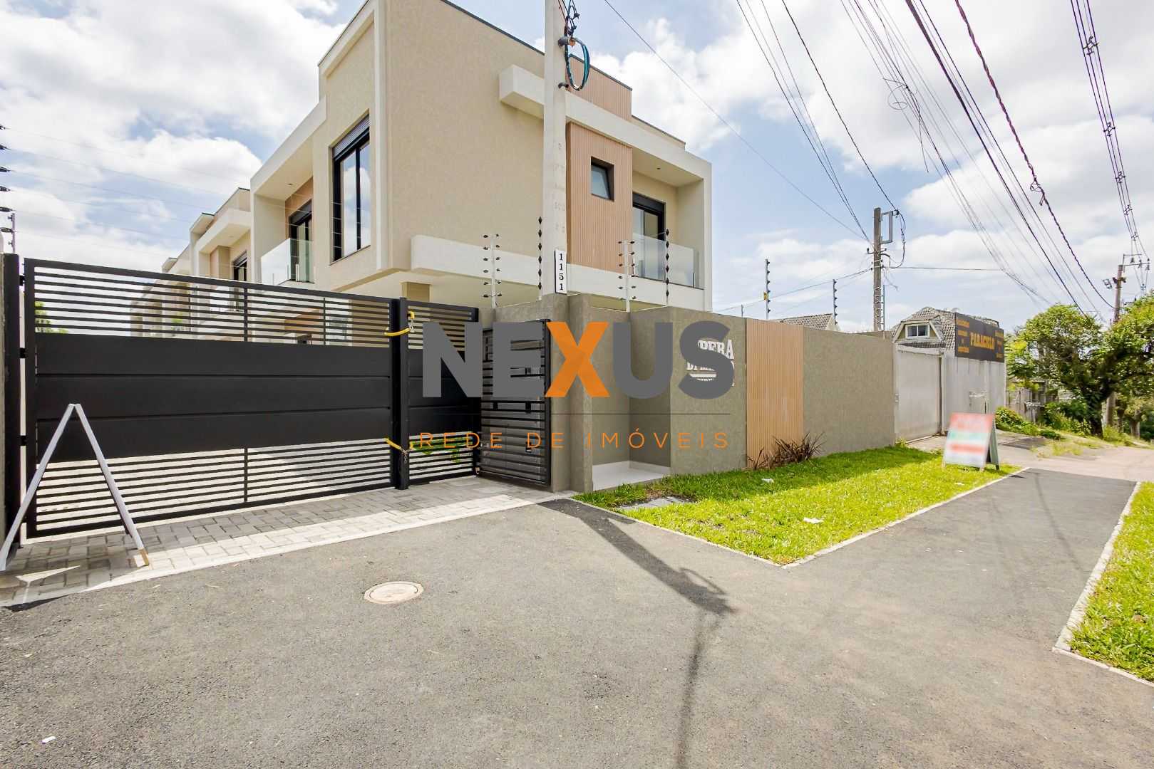 Sobrado Duplex com Suíte, Churrasqueira e Localização Privileg...