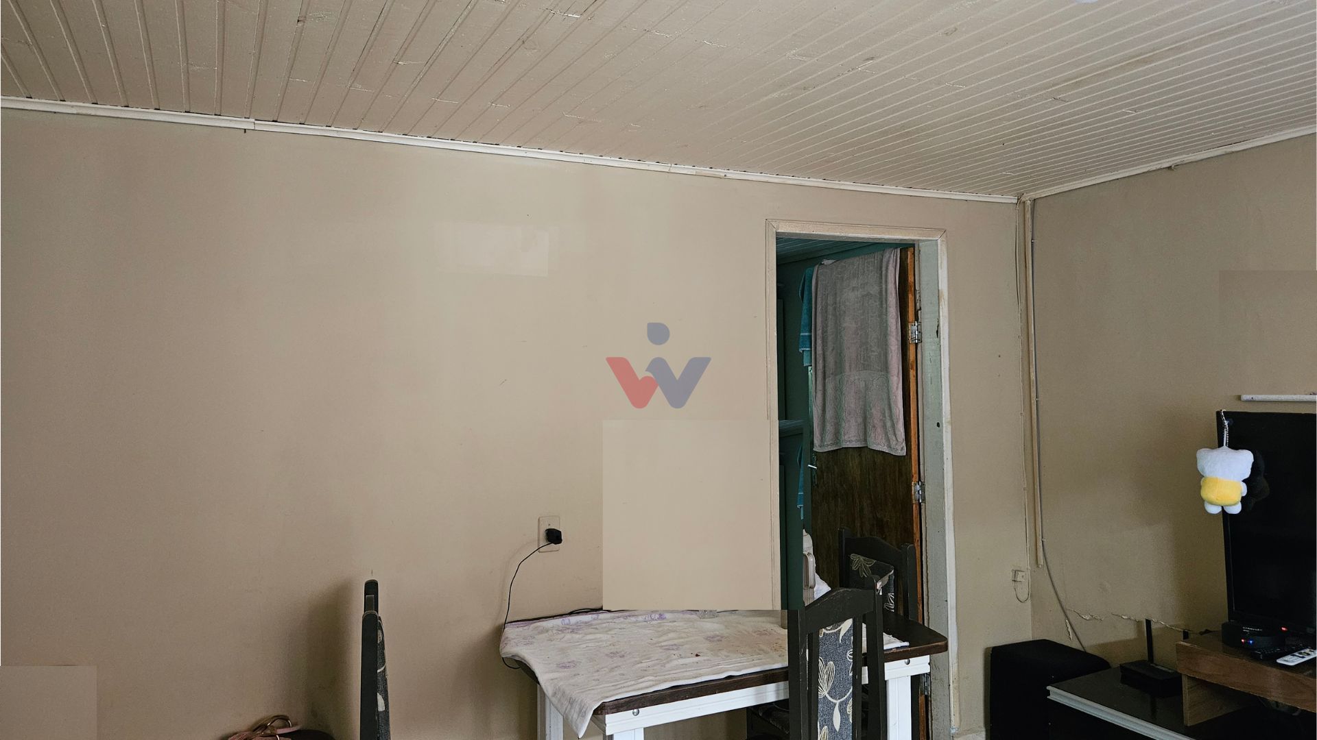 Duas casas em alvenaria em Araucária  360m  para morar e inves...