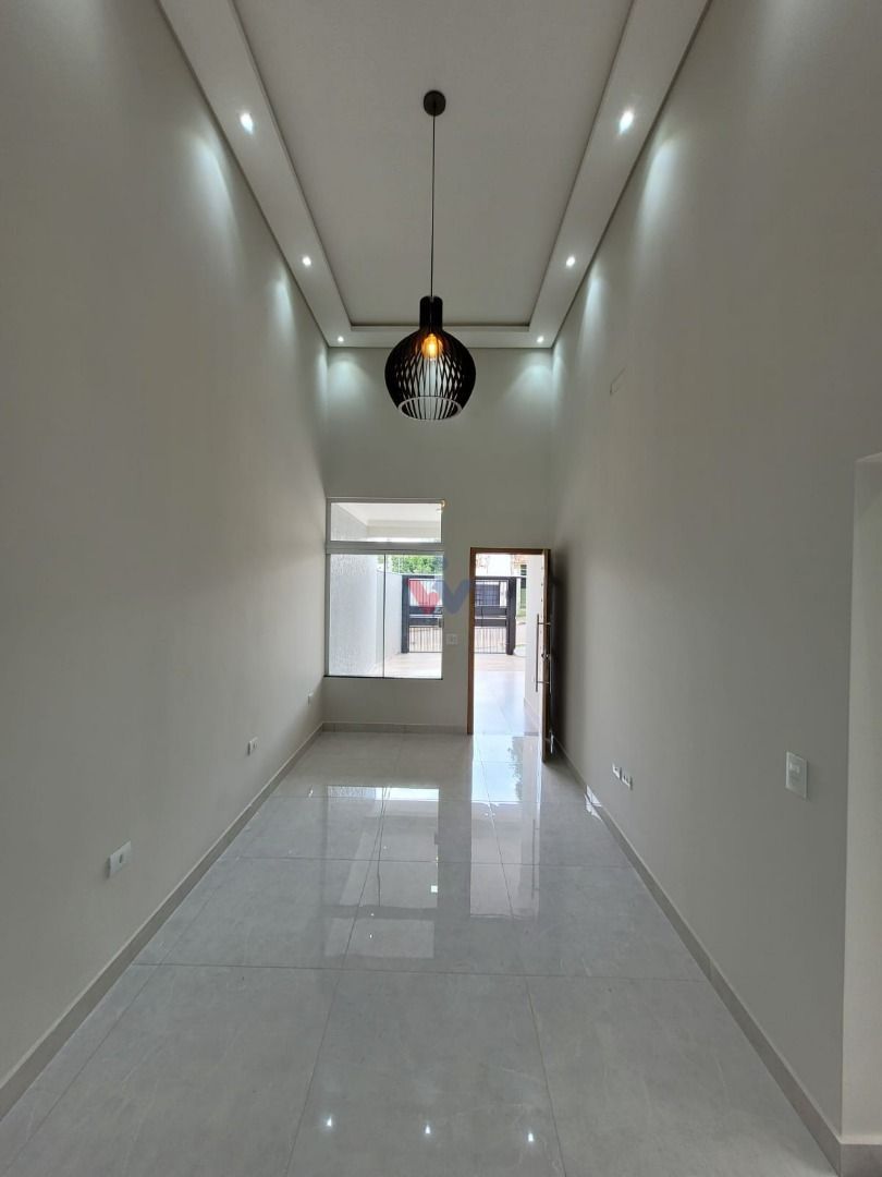 CCasa Espaçosa com 3 Dormitórios à Venda em Jardim Novo Oásis,...